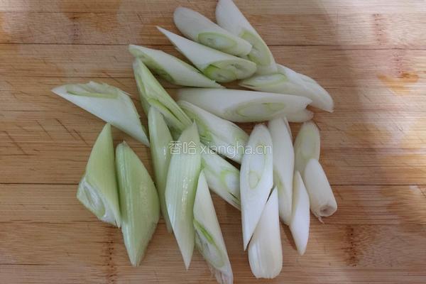 葱爆羊肉的做法图解3