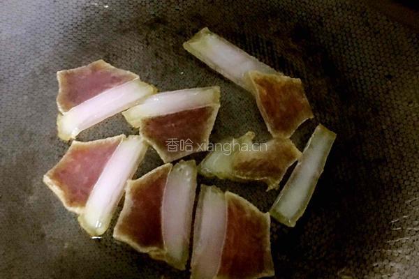 蒜苗咸肉的做法图解3