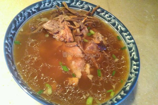 茶树菇肉骨头汤的做法图解4