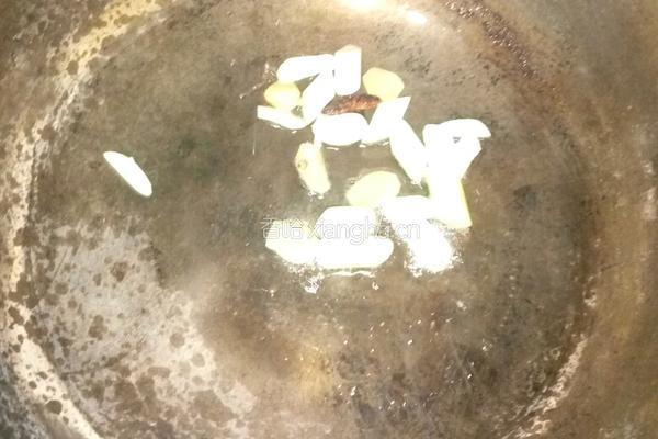 土豆烧肉的做法图解2
