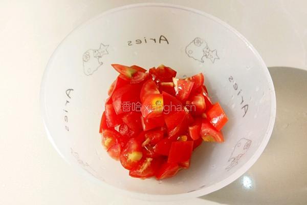 圣女果炒青豆的做法图解2