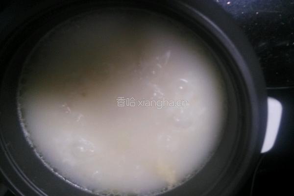 皮蛋瘦肉火腿鸡蛋粥的做法图解4