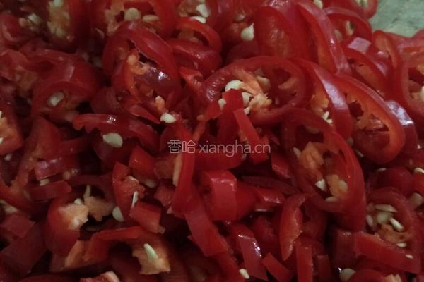 自制剁椒的做法图解1