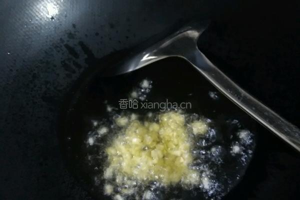 彩椒炒花生芽的做法图解3