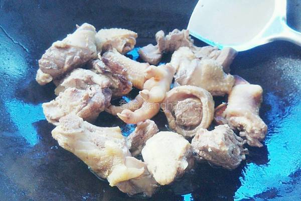 清炖鸡汤的做法图解5