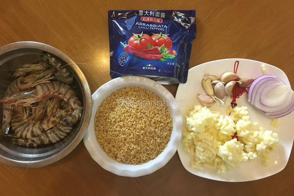 番茄鲜虾焗烤意大利字母面的做法图解1