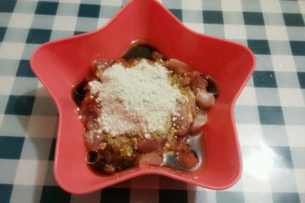 彩椒炒肉片的做法图解2