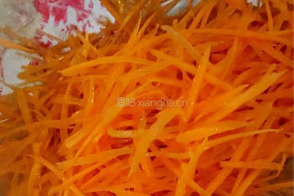 五彩豆芽菜土豆丝的做法图解4