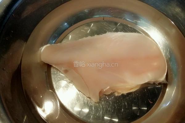 凉拌绿豆芽的做法图解1