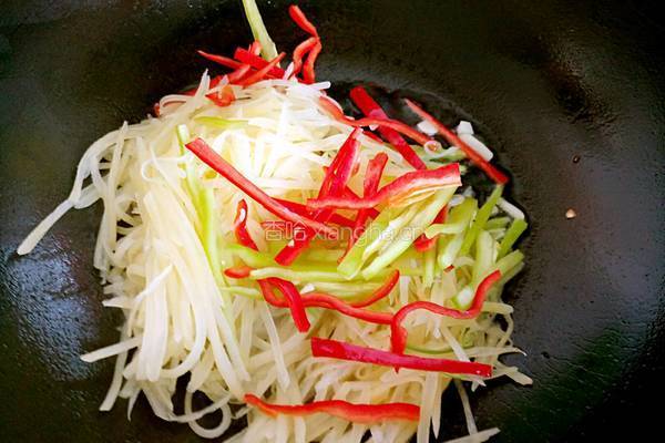 彩椒炒土豆丝的做法图解6