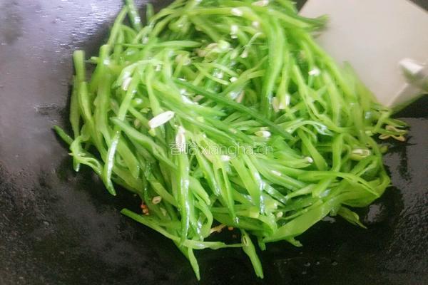 香辣扁豆丝的做法图解10
