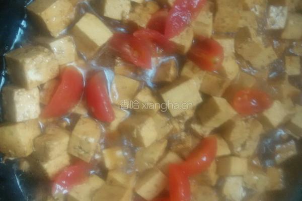 圣女果炒豆腐的做法图解7