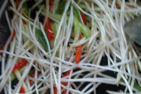 韭黄豆芽炒肉丝的做法图解8