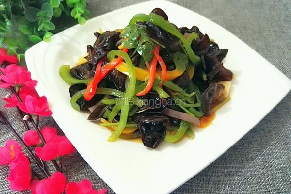彩椒拌黑木耳的做法图解8