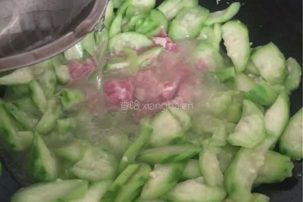 丝瓜瘦肉汤的做法图解8