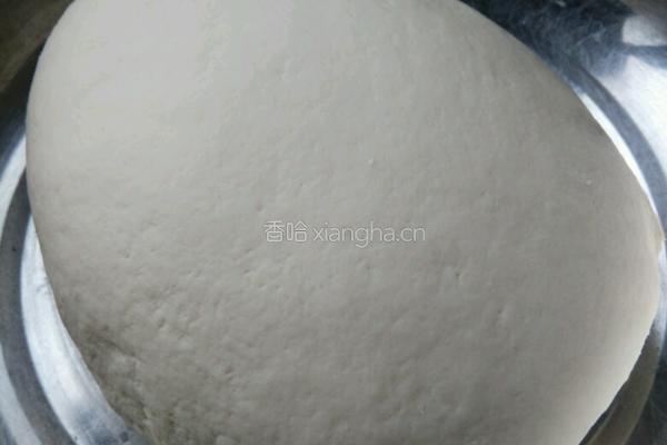 韭菜鸡蛋虾仁盒子的做法图解1