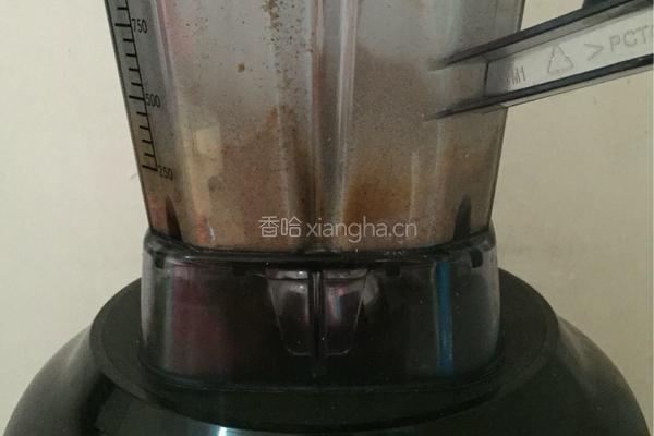 炫彩酸奶慕斯的做法图解2