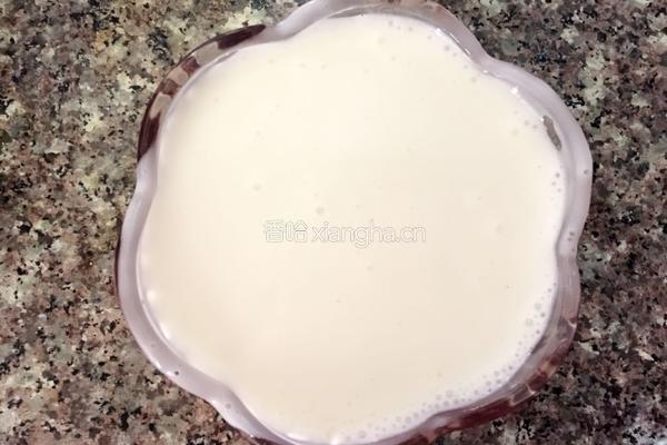 炫彩酸奶慕斯的做法图解4