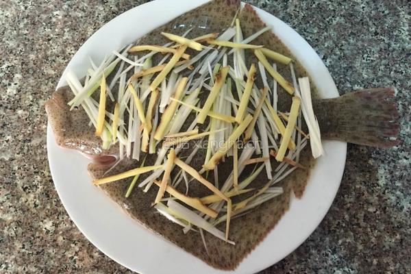 清蒸多宝鱼的做法图解3