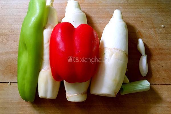 素炒茭白的做法图解1