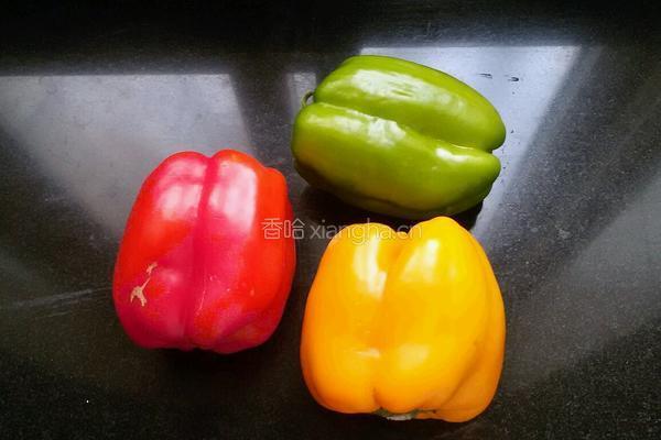 五彩拌菜的做法图解1