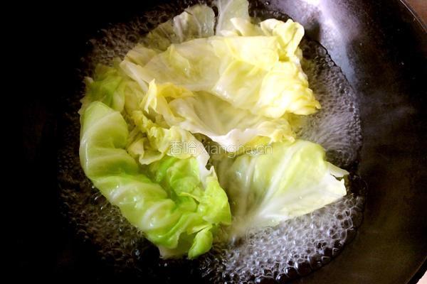 卷心菜肉糜卷的做法图解3