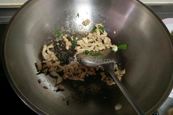 鸡肉炒卷心菜的做法图解4