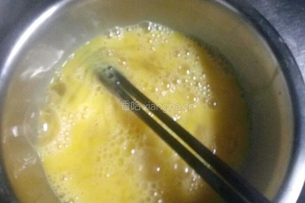 青椒鸡蛋的做法图解2