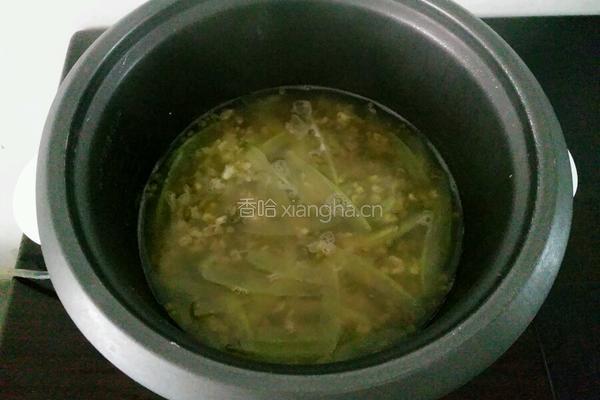 西瓜皮绿豆甜汤的做法图解7