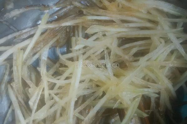 凉拌西瓜皮黄瓜的做法图解4
