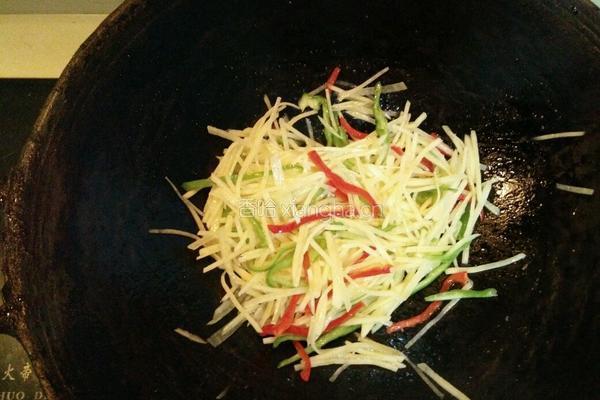 双椒土豆丝的做法图解9