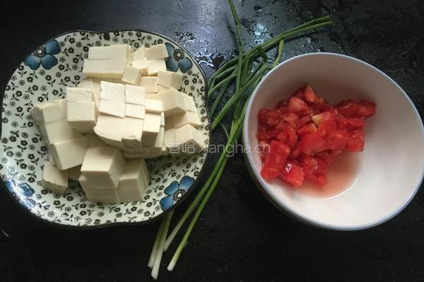 肉末烧豆腐的做法图解1