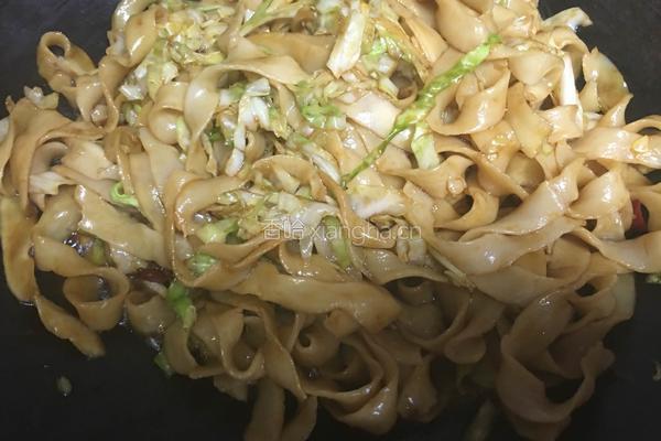 卷心菜炒面的做法图解14