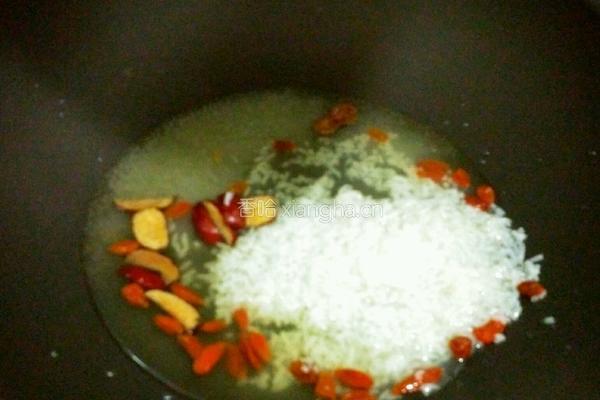 鸡蛋甜酒汤的做法图解3
