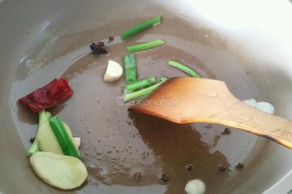 酱焖小土豆的做法图解2