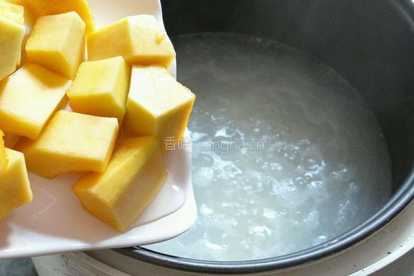 南瓜糯米粥的做法图解3