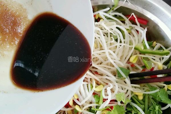 凉拌绿豆芽菜的做法图解7