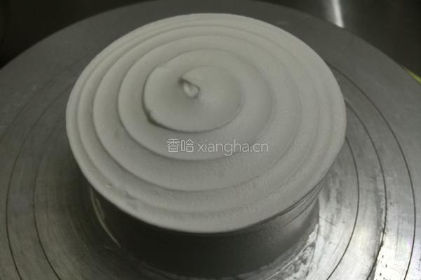 哈密瓜夹心水果蛋糕的做法图解4
