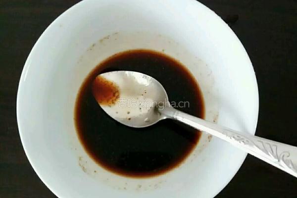 凉拌绿豆芽菜的做法图解5