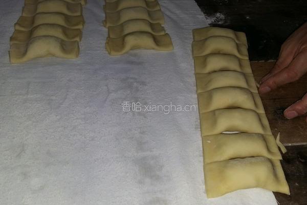 蜜汁叉烧酥的做法图解7