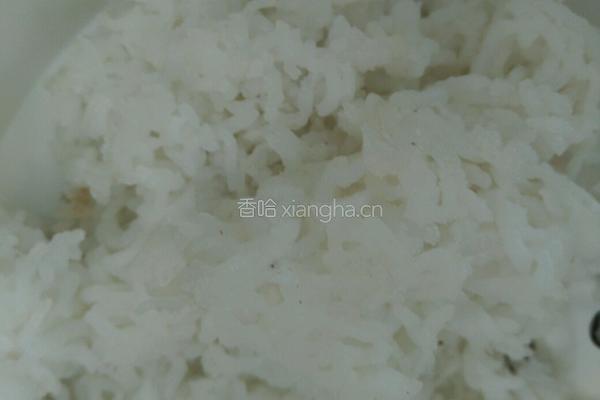豌豆胡萝卜蛋炒饭的做法图解2