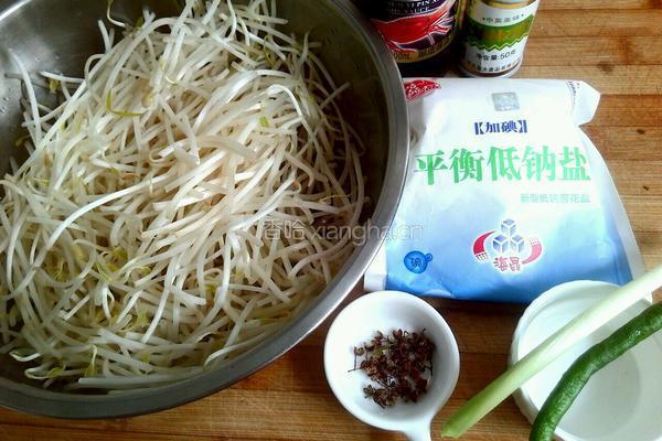 素炒绿豆芽的做法图解1