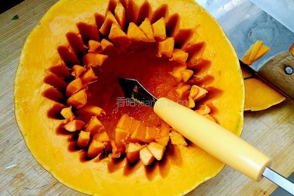 圣女果南瓜蒸饭（甜品）的做法图解2