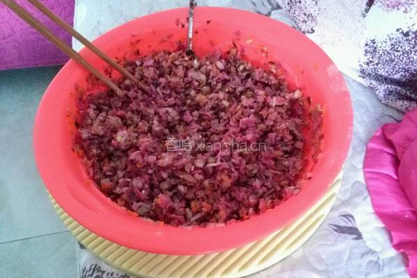 泡菜猪肉馅烧麦的做法图解2