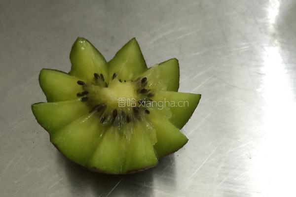 圣女果水果蛋糕的做法图解6