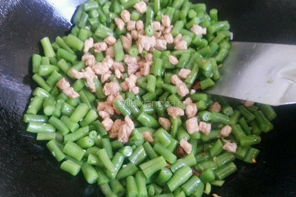 橄榄菜四季豆的做法图解11