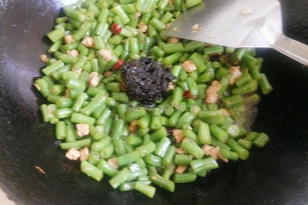 橄榄菜四季豆的做法图解12