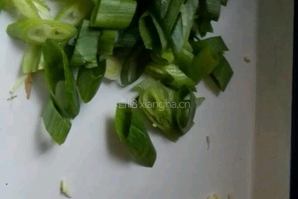 豆豉香肠炒豆角的做法图解1