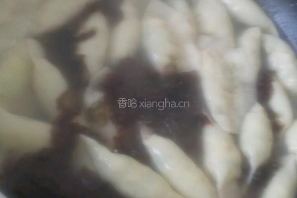  鸡蛋韭菜馅儿饺子的做法图解8