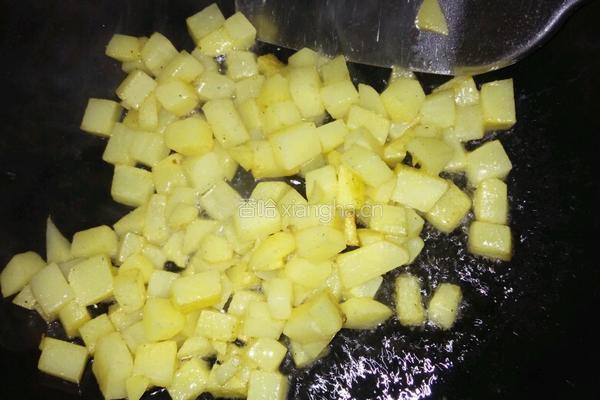 彩椒土豆丁的做法图解5